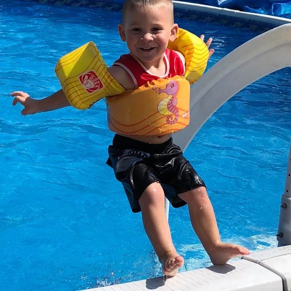 Meet your Posher, Shelley - Picture 1 of 1